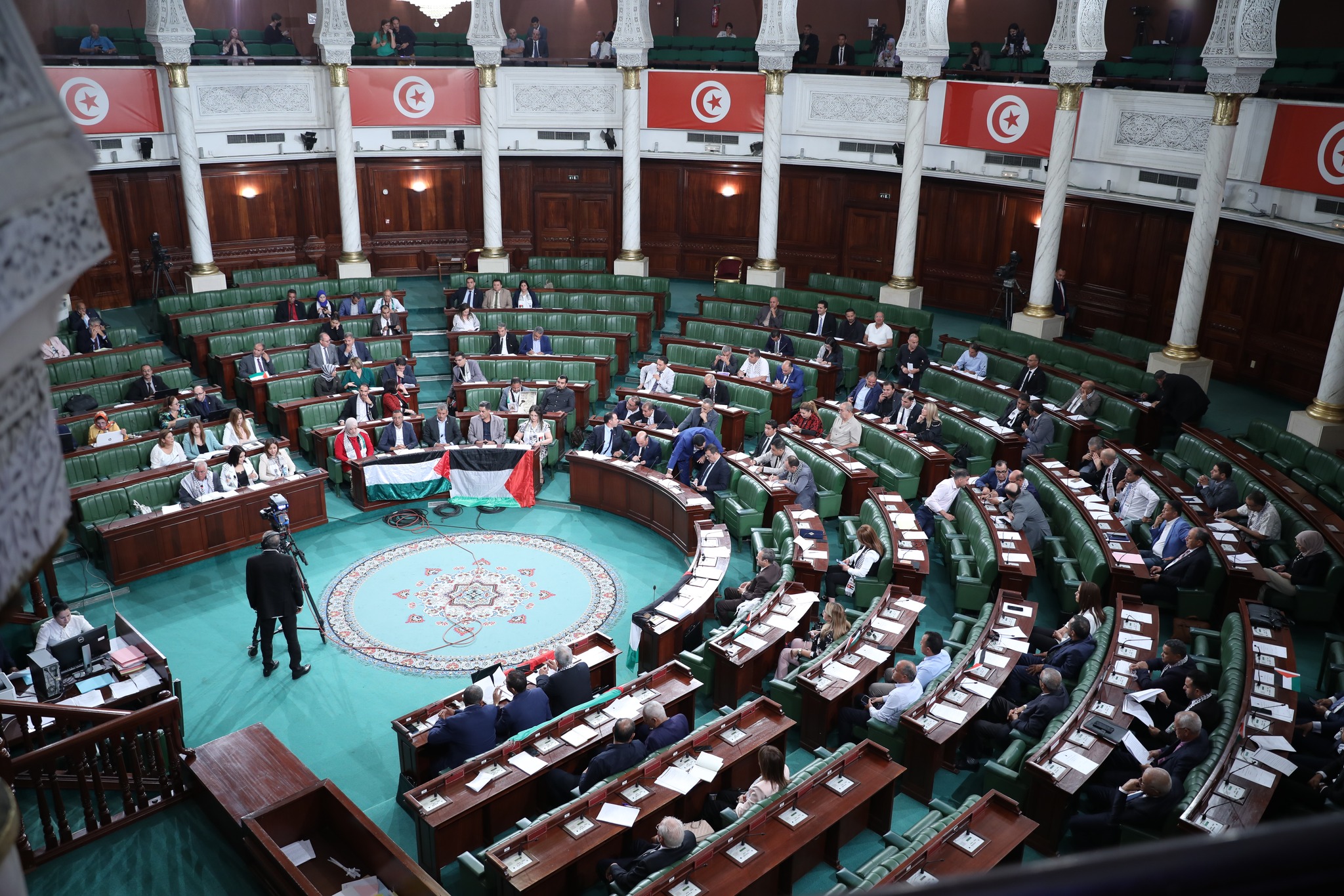 في جلسة عامة تاريخية  .. النواب يناقشون مقترح القانون المتعلق بتجريم التطبيع مع الكيان الصهيوني